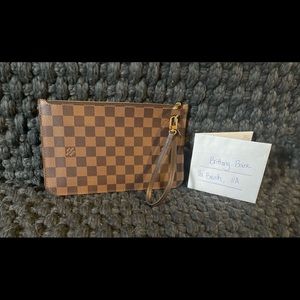 Louis Vuitton Neverfull MM Pouch